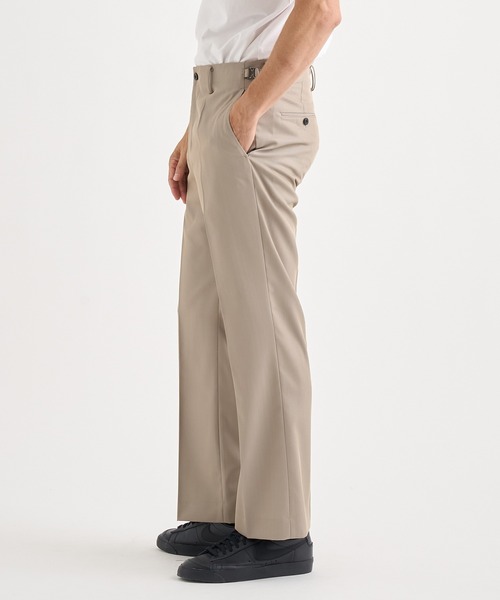IRENISA(イレニサ)の「【irenisa/イレニサ】別注SEMI FLARED PANTS(スラックス・メンズ・ブラック/グレイッシュベージュ・3/2)」の9枚目の写真