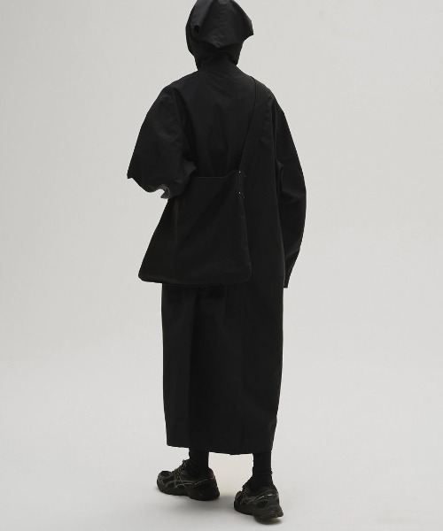 TODAYFUL（トゥデイフル）の「【TODAYFUL/トゥデイフル】Soutiencollar Waterproof Coat/ステンカラーウォータープルーフコート（ステンカラーコート・レディース・ベージュ/ブラック・36/38）」の4枚目の写真