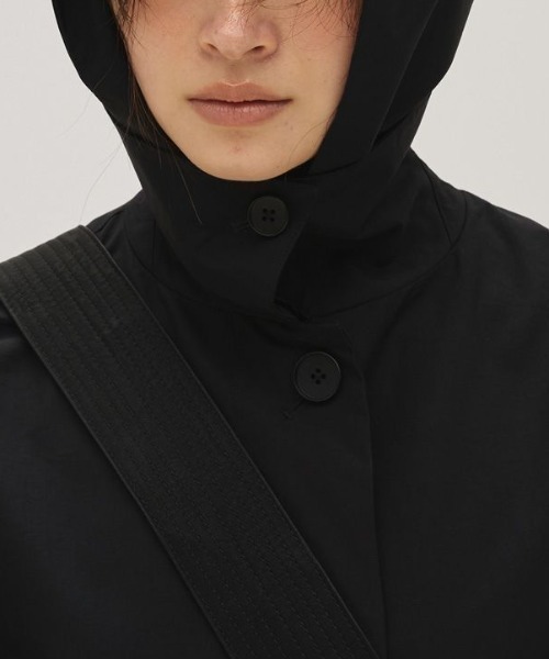 TODAYFUL（トゥデイフル）の「【TODAYFUL/トゥデイフル】Soutiencollar Waterproof Coat/ステンカラーウォータープルーフコート（ステンカラーコート・レディース・ベージュ/ブラック・36/38）」の3枚目の写真