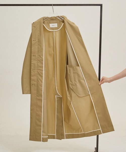 TODAYFUL（トゥデイフル）の「【TODAYFUL/トゥデイフル】Soutiencollar Waterproof Coat/ステンカラーウォータープルーフコート（ステンカラーコート・レディース・ベージュ/ブラック・36/38）」の16枚目の写真