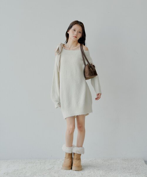 Chico(チコ)の「バックレースアップムートンブーツ(ブーツ・レディース・ブラック/グレイッシュベージュ/キャメル・SMALL/MEDIUM/LARGE)」の17枚目の写真