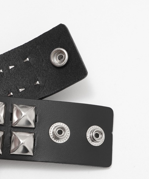 Figments（フィグメンツ）の「ダブルスタッズバングル（ブレスレット・レディース・ブラック・FREE）」の6枚目の写真