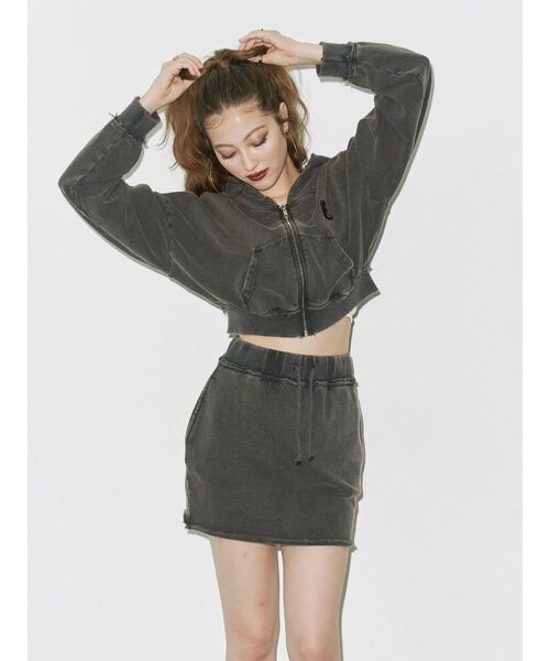 EVRIS（エヴリス）の「ブリーチスウェットミニスカート【セットアップ着用可能】（スカート・レディース・ピンク/グレー/ブラック・FREE）」の6枚目の写真