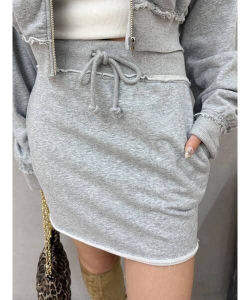 EVRIS（エヴリス）の「ブリーチスウェットミニスカート【セットアップ着用可能】（スカート・レディース・ピンク/グレー/ブラック・FREE）」の12枚目の写真