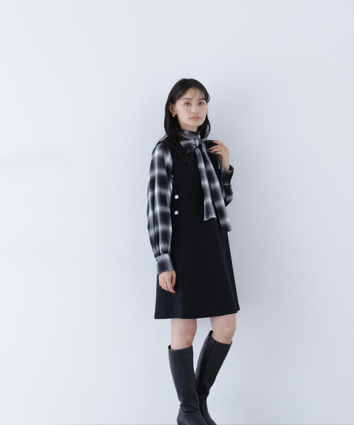 NATURAL BEAUTY BASIC（ナチュラルビューティーベーシック）の「◇圧縮ミニジャンスカ（ジャンパースカート・レディース・チャコールグレー/ブラック/オフホワイト・SMALL/MEDIUM）」の11枚目の写真