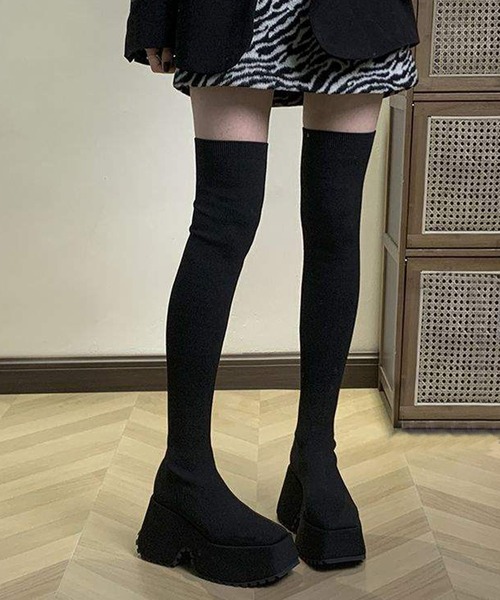 Songe（ソンジュ）の「２タイプ厚底ソックスブーツ（ブーツ・レディース・ブラック系その他/ブラック・24.5cm/24cm/23.5cm/23cm）」の5枚目の写真