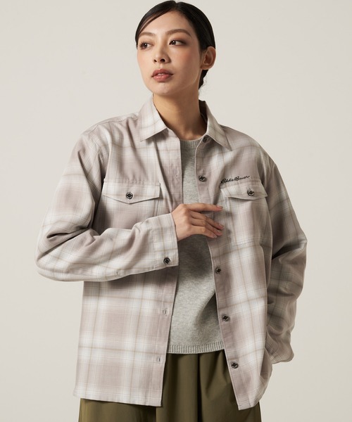 Eddie Bauer(エディーバウアー)の「プレイド ツイル 長袖シャツ(シャツ/ブラウス・レディース・ダークグリーン/ブラック/ライトグレー・M/S/XL/L)」の2枚目の写真
