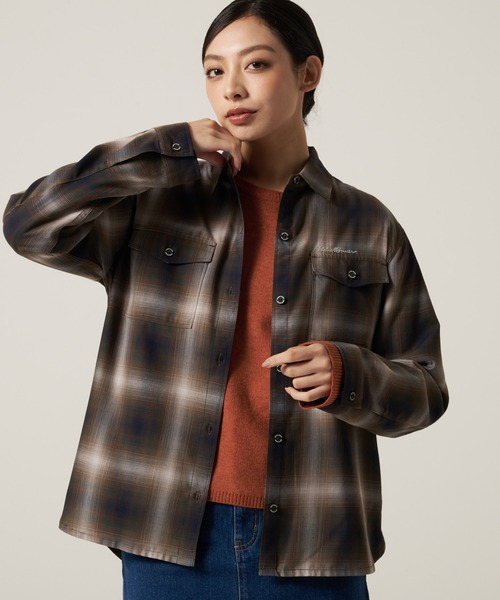 Eddie Bauer(エディーバウアー)の「プレイド ツイル 長袖シャツ(シャツ/ブラウス・レディース・ダークグリーン/ブラック/ライトグレー・M/S/XL/L)」の1枚目の写真