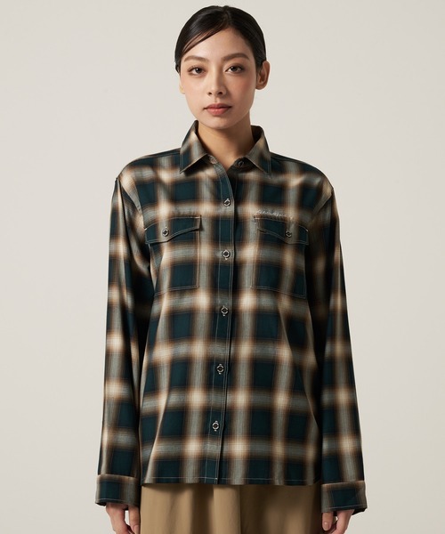 Eddie Bauer(エディーバウアー)の「プレイド ツイル 長袖シャツ(シャツ/ブラウス・レディース・ダークグリーン/ブラック/ライトグレー・M/S/XL/L)」の15枚目の写真