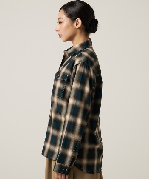 Eddie Bauer(エディーバウアー)の「プレイド ツイル 長袖シャツ(シャツ/ブラウス・レディース・ダークグリーン/ブラック/ライトグレー・M/S/XL/L)」の16枚目の写真