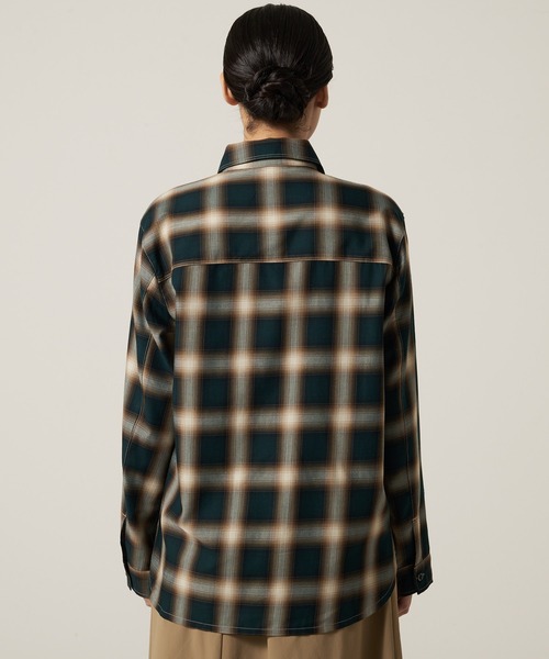 Eddie Bauer(エディーバウアー)の「プレイド ツイル 長袖シャツ(シャツ/ブラウス・レディース・ダークグリーン/ブラック/ライトグレー・M/S/XL/L)」の17枚目の写真