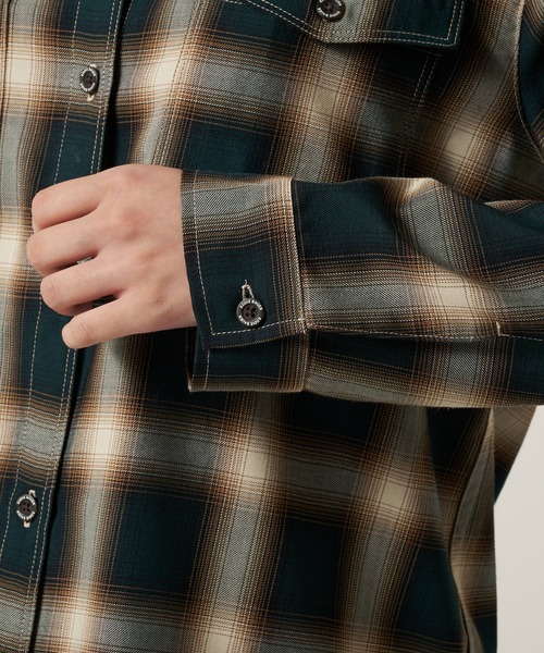 Eddie Bauer(エディーバウアー)の「プレイド ツイル 長袖シャツ(シャツ/ブラウス・レディース・ダークグリーン/ブラック/ライトグレー・M/S/XL/L)」の20枚目の写真