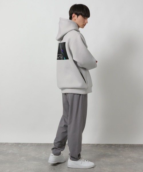 LAKOLE（ラコレ）の「バックプリントダンボールプルオーバーパーカー / 604004（パーカー・メンズ・ホワイト/ライトグレー/ブラック/チャコール/ピンク・X-LARGE/LARGE/MEDIUM）」の9枚目の写真