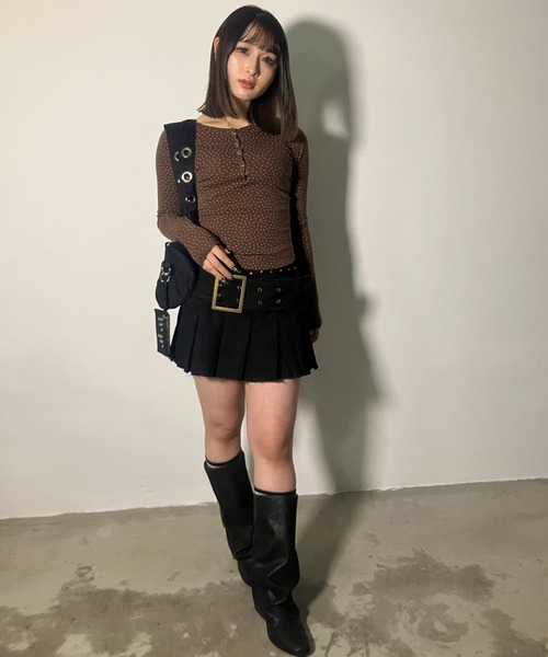 .KOM(ドットコム)の「A'GEM/9 × .kom 『.KOM/ドットケーオーエム』STAR EYELET RIB LONG SLEEVE/スターアイレットリブロングスリーブ(Tシャツ/カットソー・レディース・グレー/ブラウン・FREE)」の18枚目の写真
