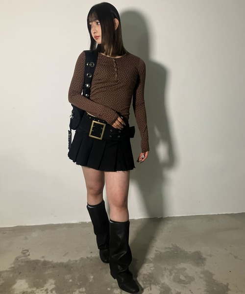 .KOM(ドットコム)の「A'GEM/9 × .kom 『.KOM/ドットケーオーエム』STAR EYELET RIB LONG SLEEVE/スターアイレットリブロングスリーブ(Tシャツ/カットソー・レディース・グレー/ブラウン・FREE)」の19枚目の写真