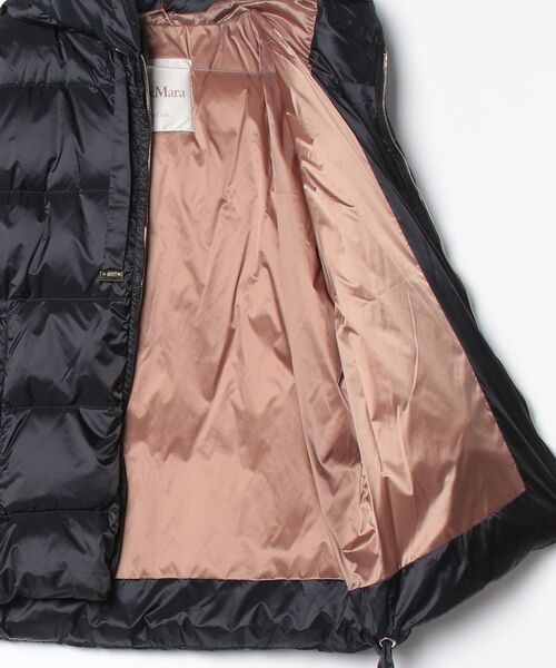 Max Mara(マックスマーラ)の「MAX MARA THE CUBE FELICE マックスマーラ ザ・キューブ フェリーチェ ダウンジャケット(ダウンジャケット/コート・レディース・ブラック・38/40/42/36)」の16枚目の写真