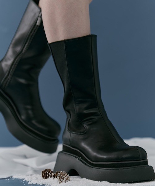 UNITED TOKYO(ユナイテッドトウキョウ)の「Side Goa Boots|厚底/美脚見え/細見え/サイドゴア/サイドゴアブーツ(ブーツ・レディース・ブラック・1/2)」の1枚目の写真