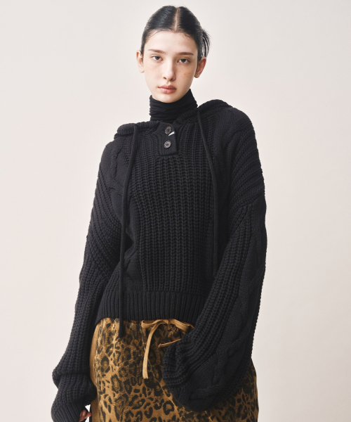 NICK&NICOLE(ニックアンドニコール)の「COZY BUTTON CABLE HOODIE KNIT_BLACK(ニット/セーター・レディース・その他・FREE)」の1枚目の写真