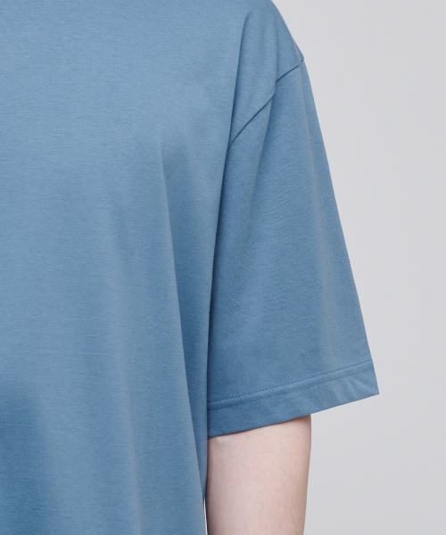 MUSINSA STANDARD（ムシンサスタンダード）の「[クールタンダード] リラックスフィットクルーネックTシャツ [ライトブルー]（Tシャツ/カットソー・メンズ・その他・SMALL/MEDIUM/LARGE/X-LARGE/XX-LARGE/XXX-LARGE）」の5枚目の写真