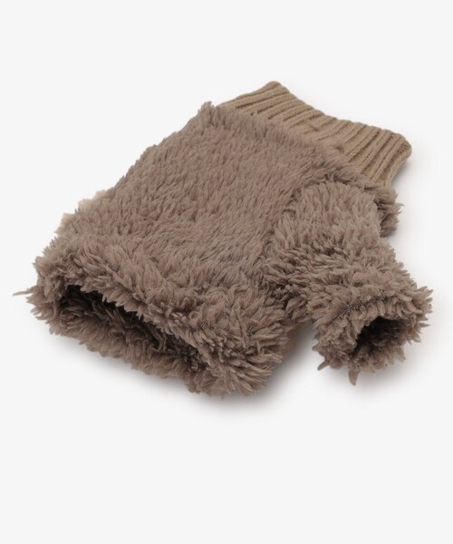 Afternoon Tea(アフタヌーンティー)の「フェイクファーキャップグローブ(手袋・レディース・ブラウン/グレー/ベージュ・ONE SIZE)」の5枚目の写真