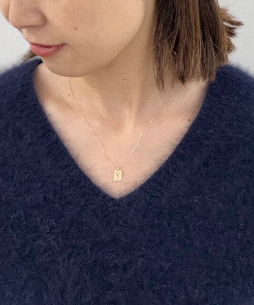 grace grace （グラスグラス）の「【grace grace/グラスグラス】10KイニシャルプレートNL-Y（ネックレス・レディース・ゴールド・FREE）」の5枚目の写真