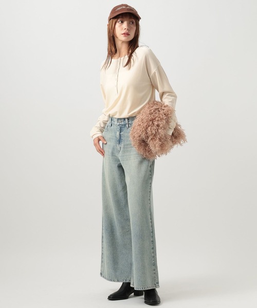 BAYFLOW（ベイフロー）の「[前後で着られる]2WAYベロアプルオーバー（Tシャツ/カットソー・レディース・ピンク/ブラック/オフホワイト・FREE）」の4枚目の写真