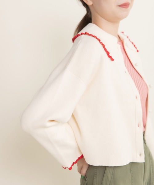 CHILD WOMAN（チャイルドウーマン）の「ふちどりスカラップ 襟付きショートカーディガン（カーディガン/ボレロ・レディース・アイボリー/サックスブルー/ブラック/ピンク/レッド・FREE）」の7枚目の写真