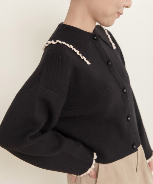 CHILD WOMAN（チャイルドウーマン）の「ふちどりスカラップ 襟付きショートカーディガン（カーディガン/ボレロ・レディース・アイボリー/サックスブルー/ブラック/ピンク/レッド・FREE）」の19枚目の写真