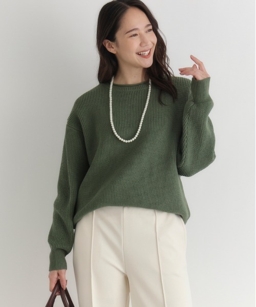 Right-on（ライトオン）の「【HONEYSUCKLE ROSE】畦編みクルーネック セーター (リラックスシルエット/スタイリッシュ/女性らしさ)（ニット/セーター・レディース・ブラック/キナリ/ベージュ/グリーン・M/L/S）」の15枚目の写真