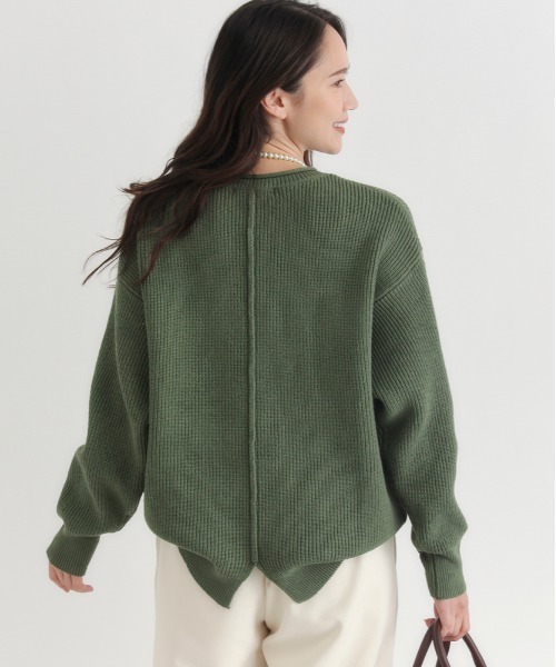 Right-on（ライトオン）の「【HONEYSUCKLE ROSE】畦編みクルーネック セーター (リラックスシルエット/スタイリッシュ/女性らしさ)（ニット/セーター・レディース・ブラック/キナリ/ベージュ/グリーン・M/L/S）」の17枚目の写真