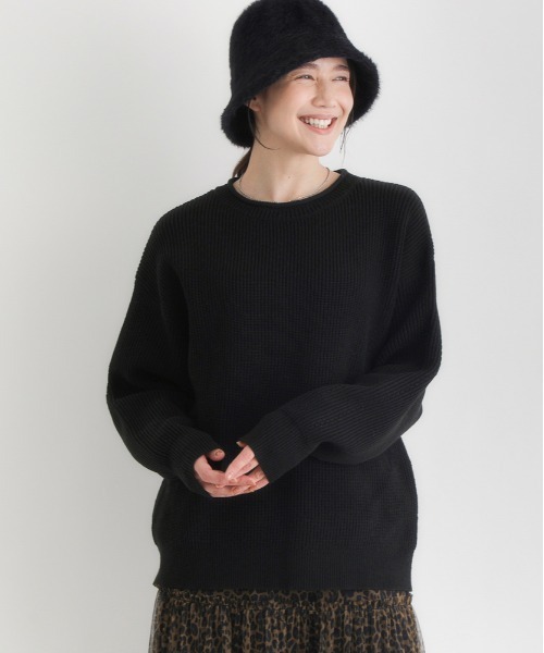 Right-on（ライトオン）の「【HONEYSUCKLE ROSE】畦編みクルーネック セーター (リラックスシルエット/スタイリッシュ/女性らしさ)（ニット/セーター・レディース・ブラック/キナリ/ベージュ/グリーン・M/L/S）」の9枚目の写真