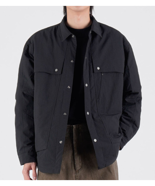BUTTON SEOUL（ボタンソウル）の「[ダックダウン 90/10] ミニマルカラーショートダックダウンボタンブルゾンジャケット (ブラック)（ダウンジャケット/コート・メンズ・その他・MEDIUM/LARGE/X-LARGE）」の7枚目の写真