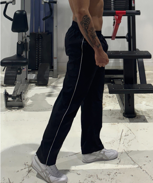 BARBELLWORKS(バーベルワークス)の「ウィンドブレーカー トレーニングパンツ(スウェットパンツ・メンズ・ブラック/カーキ・FREE)」の3枚目の写真