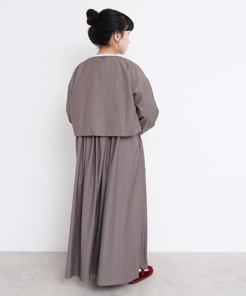 l'atelier du savon(アトリエドサボン)の「_ちびころボタン まるいお袖のJK(ノーカラージャケット・レディース・グレー/ブラック・FREE)」の3枚目の写真