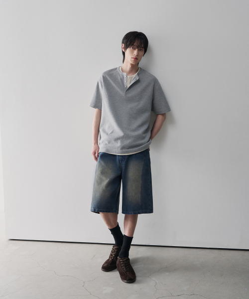 OURDAYZ（アワーデイズ）の「ウェイビーカーブドバミューダデニムパンツ[BLUE]（その他パンツ・レディース・その他・SMALL/MEDIUM/LARGE/X-LARGE）」の2枚目の写真