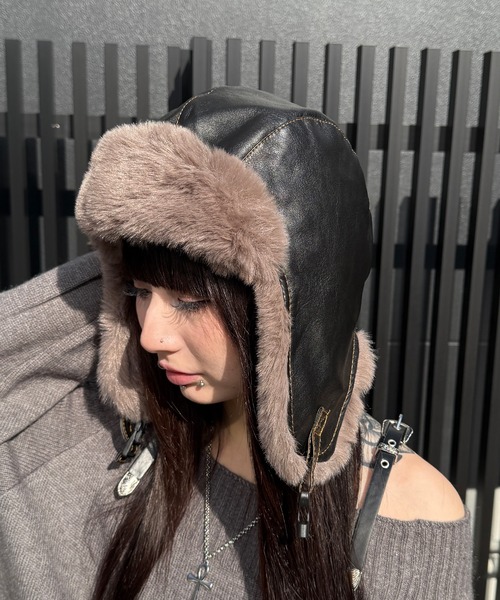 Figments（フィグメンツ）の「フェィクスエードフライトキャップ（キャップ・レディース・ブラック/ブラウン・FREE）」の2枚目の写真