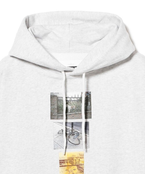 BEAMS T(ビームスティー)の「Emilio Chavez / Hoodie(スウェット・メンズ・ライトグレー・SMALL/MEDIUM/LARGE/X-LARGE)」の3枚目の写真