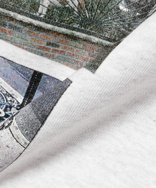 BEAMS T(ビームスティー)の「Emilio Chavez / Hoodie(スウェット・メンズ・ライトグレー・SMALL/MEDIUM/LARGE/X-LARGE)」の9枚目の写真