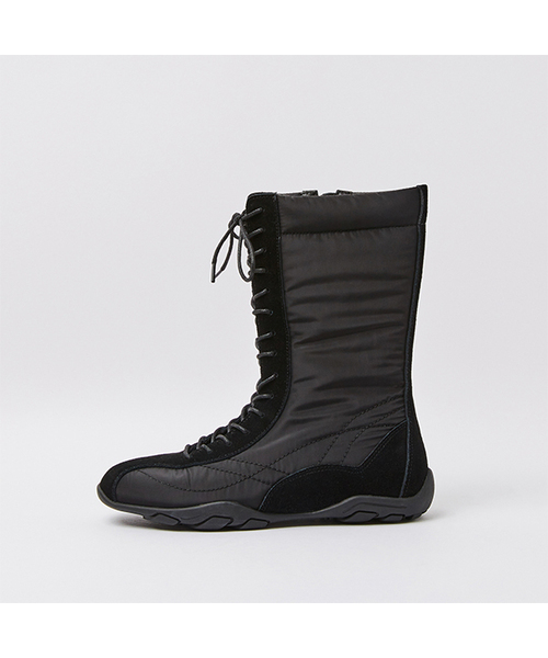 BYOTHERS(バイオザーズ)の「Forreal sneakers boots(ブーツ・レディース・ブラック・23cm/23.5cm/24cm/24.5cm/25cm)」の1枚目の写真