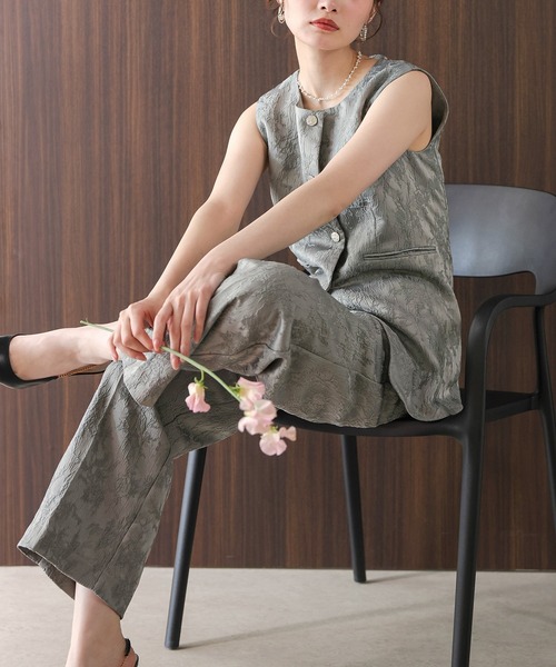 Kana(カナ)の「ジャガードジレ ストレートパンツ 2点セット パンツドレス セットアップ 結婚式 お呼ばれ オケージョン パーティー(パンツドレス・レディース・ブラック/グレー・M/S)」の14枚目の写真
