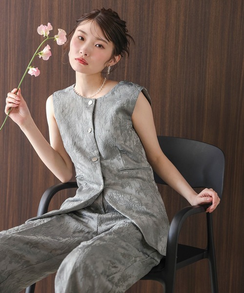Kana(カナ)の「ジャガードジレ ストレートパンツ 2点セット パンツドレス セットアップ 結婚式 お呼ばれ オケージョン パーティー(パンツドレス・レディース・ブラック/グレー・M/S)」の16枚目の写真