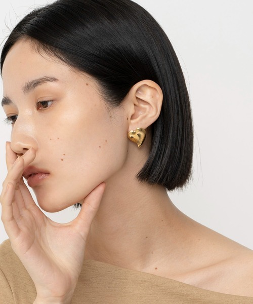 LAPUIS（ラピュイ）の「LAPUIS(ラピュイ) Heart leaf pierced earrings（ピアス（両耳用）・レディース・シルバー/ゴールド・FREE）」の6枚目の写真
