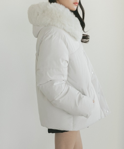 VANNIE U(ヴァニーユー)の「ファーフード中綿コート/取り外し可能(ダウンジャケット/コート・レディース・ピンク/ホワイト・FREE)」の3枚目の写真