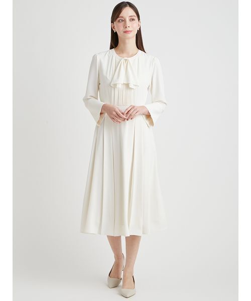 CELFORD(セルフォード)の「ピコ刺繍ボウタイワンピース(ワンピース・レディース・ダークネイビー/アイボリー・36/38)」の5枚目の写真