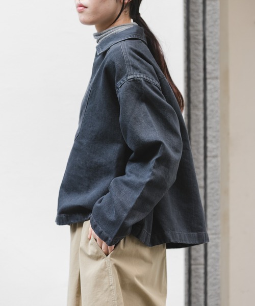 FORK&SPOON（フォークアンドスプーン）の「FORK&SPOON　ペーパーデニムスキッパーシャツ（Tシャツ/カットソー・レディース・ブルー/ブラック・1）」の4枚目の写真