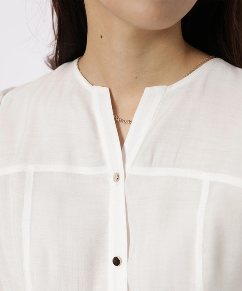 JUSGLITTY(ジャスグリッティー)の「ビスチェディテールシアーブラウス(シャツ/ブラウス・レディース・ブルー/オフホワイト・2/1)」の12枚目の写真