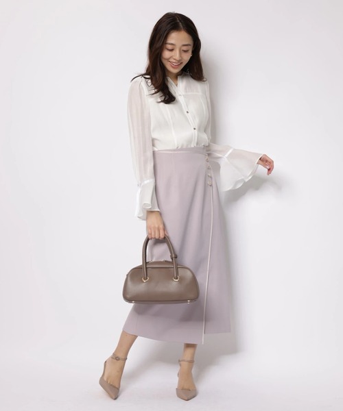 JUSGLITTY(ジャスグリッティー)の「ビスチェディテールシアーブラウス(シャツ/ブラウス・レディース・ブルー/オフホワイト・2/1)」の21枚目の写真