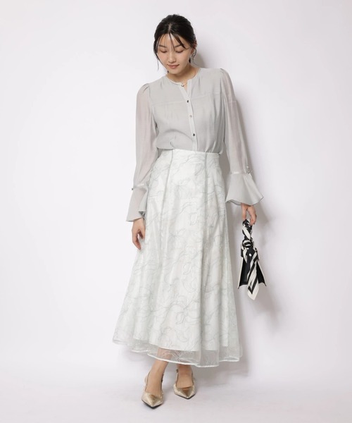 JUSGLITTY(ジャスグリッティー)の「ビスチェディテールシアーブラウス(シャツ/ブラウス・レディース・ブルー/オフホワイト・2/1)」の3枚目の写真