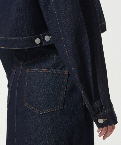 MUSINSA STANDARD WOMAN（ムシンサスタンダードウーマン）の「ウィメンズリラックスドクロップデニムジップアップジャケット[ディープインディゴ]（デニムジャケット・レディース・その他・M/S）」の7枚目の写真