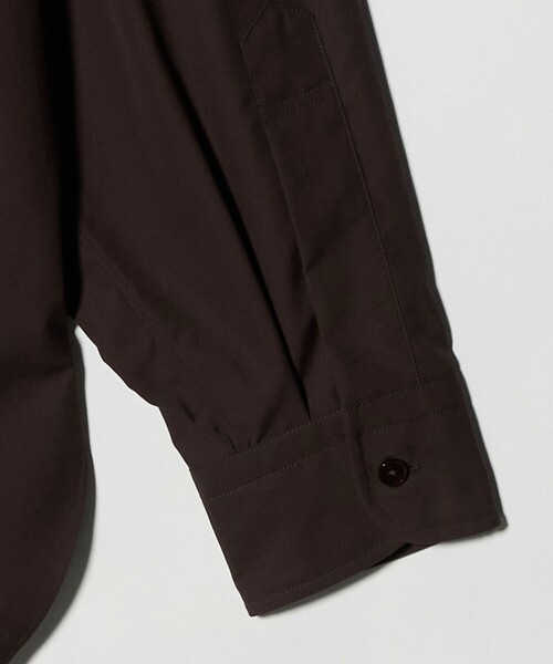 UNITED ARROWS(ユナイテッドアローズ)の「カリビアーナミルズ ポプリン バンドカラーシャツ(シャツ/ブラウス・メンズ・ダークブラウン/ホワイト/ライトピンク/ロイヤルブルー・S/XL/M/L)」の21枚目の写真